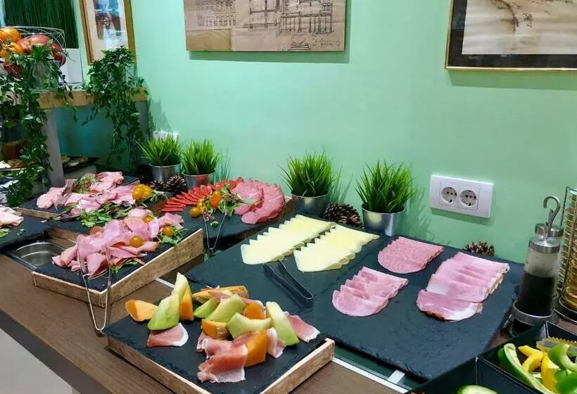 Fotos del hotel Cryston:  15