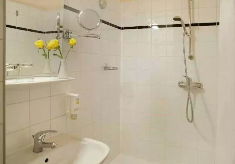 Fotos del hotel Graf Stadion:  21