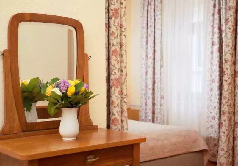 Fotos del hotel Graf Stadion:  22