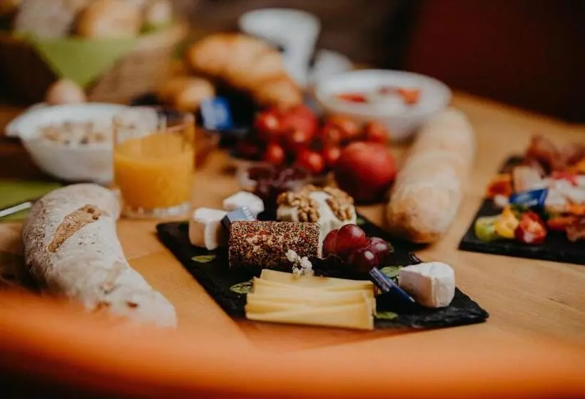 Fotos del hotel Waldhotel Contactless:  4