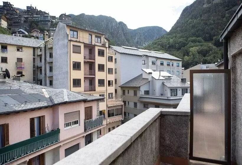 Fotos del hotel Comtes d'Urgell:  105