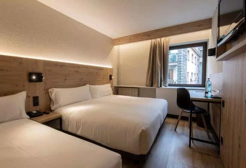 Fotos del hotel Comtes d'Urgell:  31