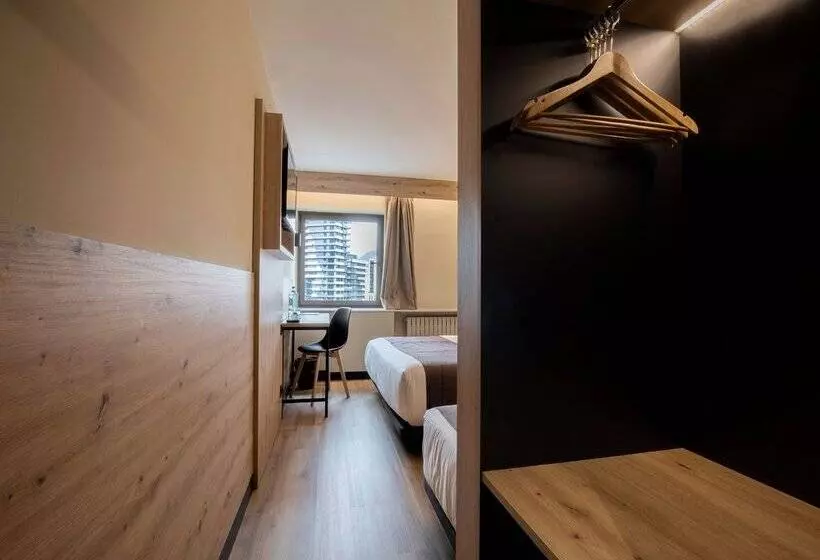 Fotos del hotel Comtes d'Urgell:  36