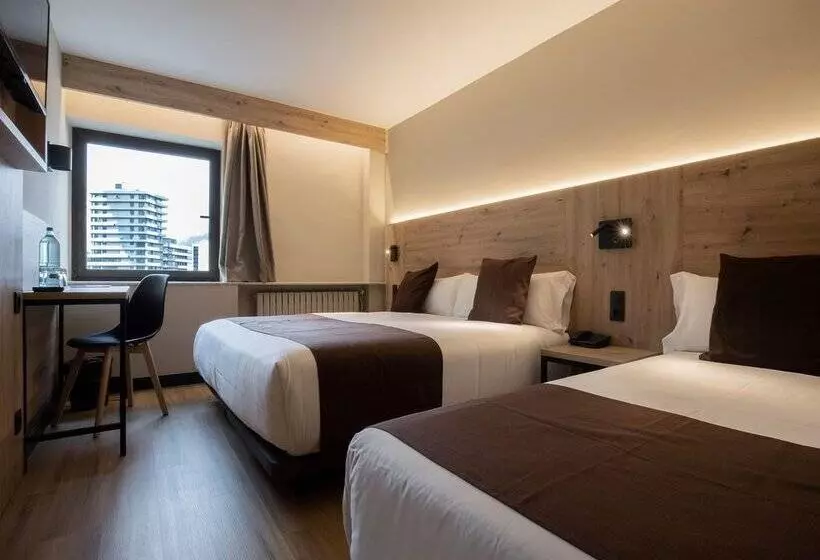 Fotos del hotel Comtes d'Urgell:  32