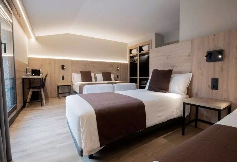 Fotos del hotel Comtes d'Urgell:  13