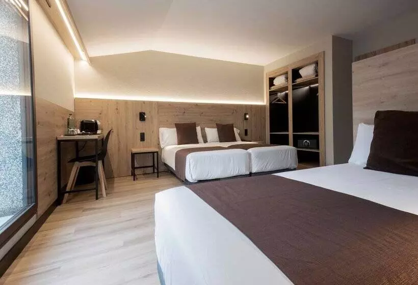 Fotos del hotel Comtes d'Urgell:  9