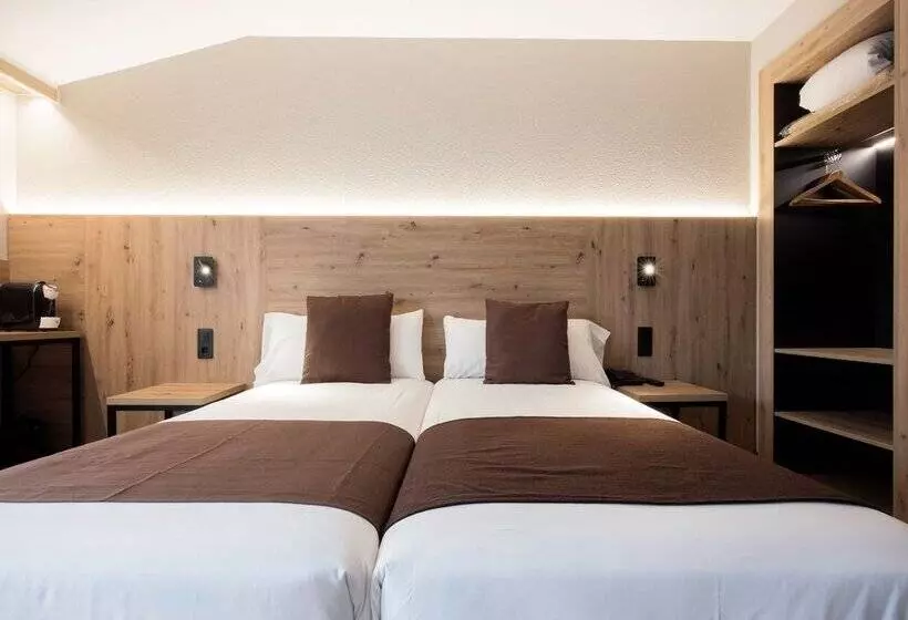 Fotos del hotel Comtes d'Urgell:  6