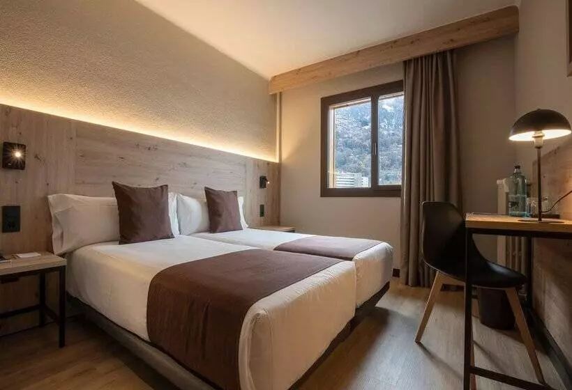 Fotos del hotel Comtes d'Urgell:  23