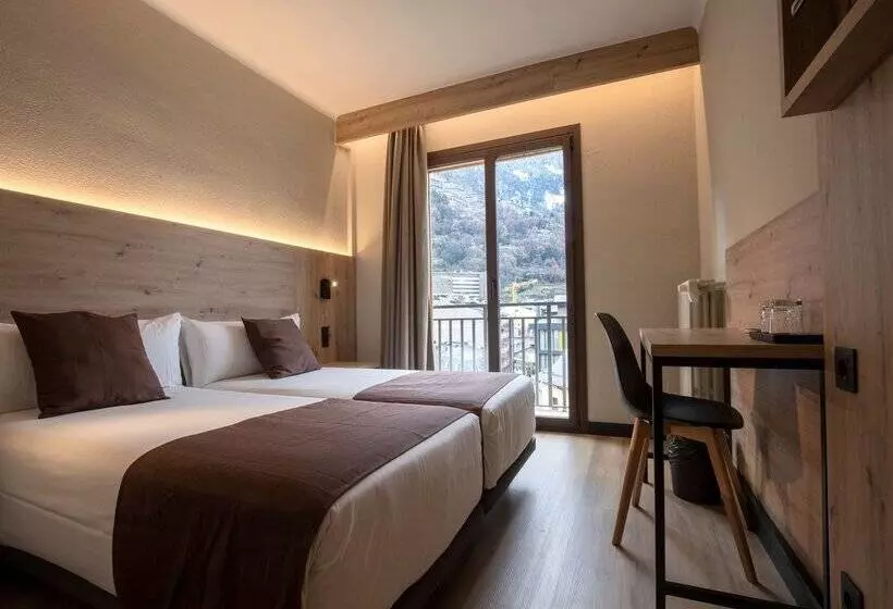 Fotos del hotel Comtes d'Urgell:  16