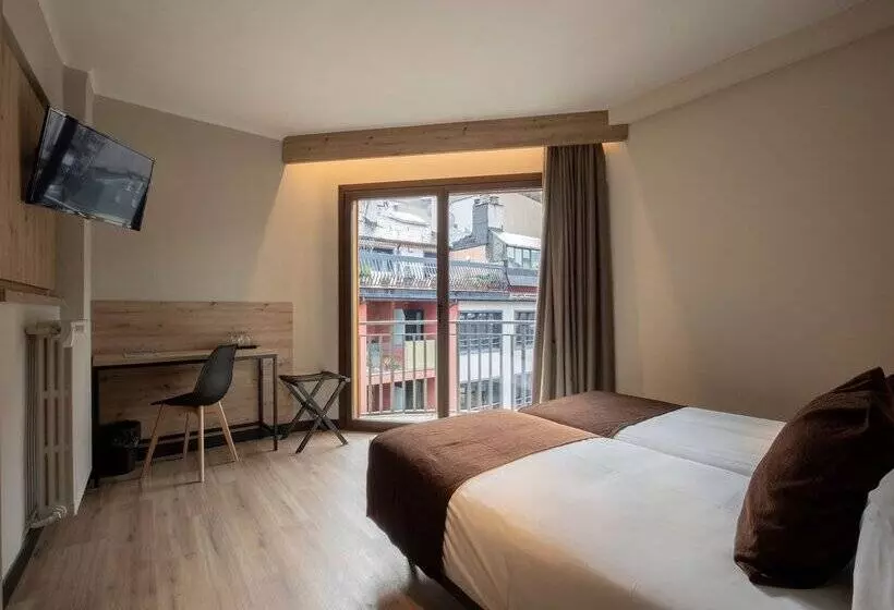 Fotos del hotel Comtes d'Urgell:  14