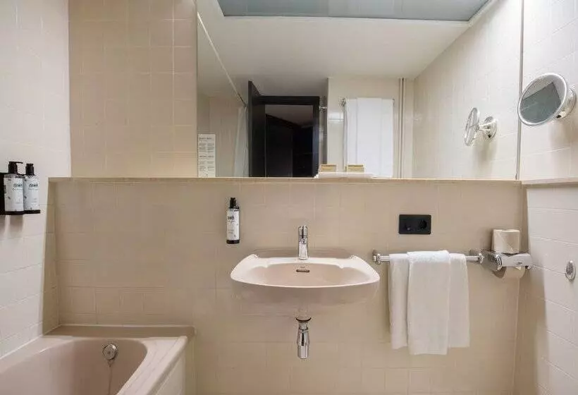 Fotos del hotel Comtes d'Urgell:  75