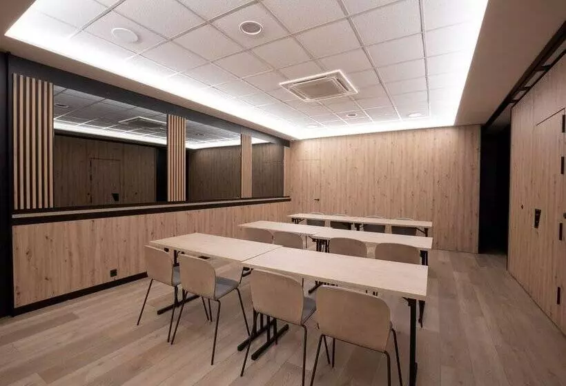 Fotos del hotel Comtes d'Urgell:  70