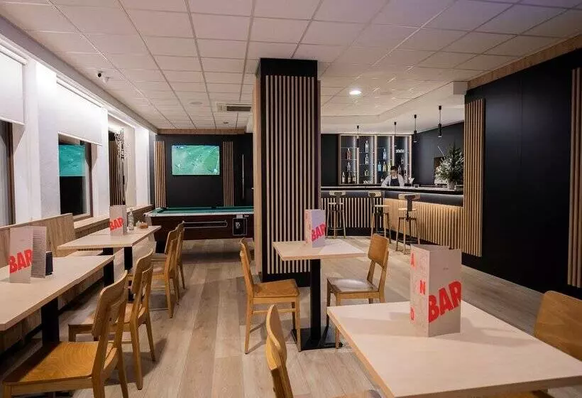 Fotos del hotel Comtes d'Urgell:  96