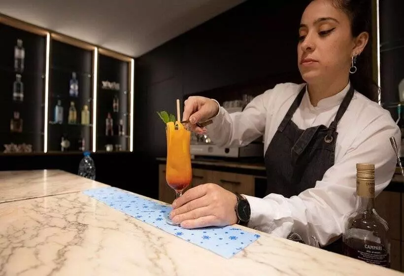 Fotos del hotel Comtes d'Urgell:  109