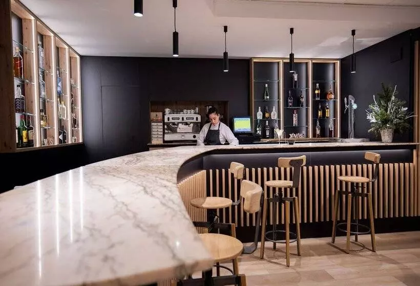 Fotos del hotel Comtes d'Urgell:  67