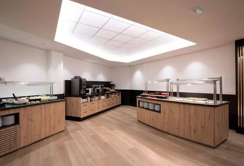 Fotos del hotel Comtes d'Urgell:  101