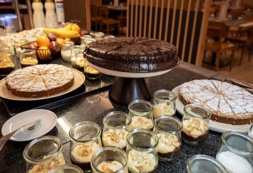 Fotos del hotel Comtes d'Urgell:  60