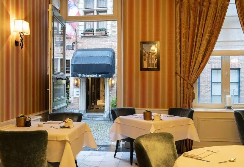 Fotos del hotel Prinsenhof Managed By Dukes' Palace:  2