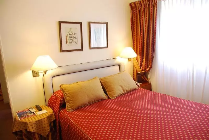 Fotos del hotel Iruña:  2