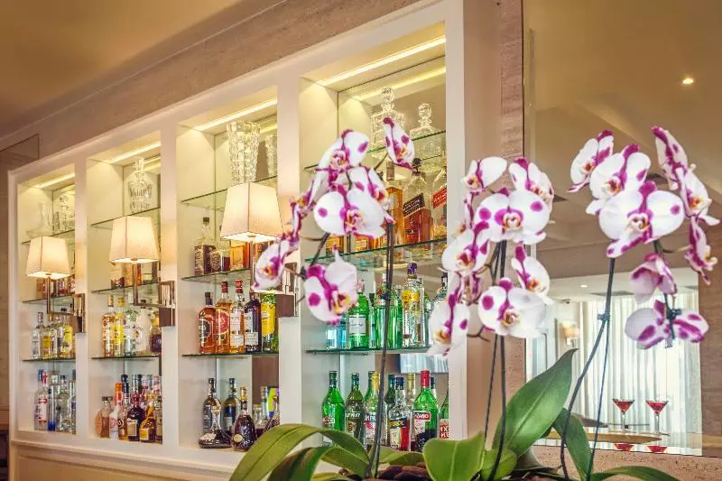 Fotos del hotel Windsor California:  6