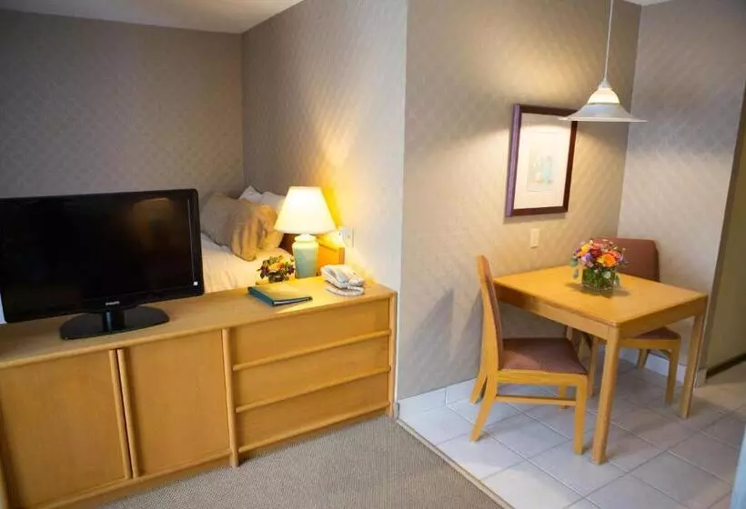 Fotos del hotel Cartier Place Suite:  11