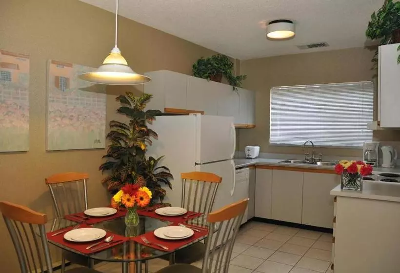 Fotos del hotel Cartier Place Suite:  8