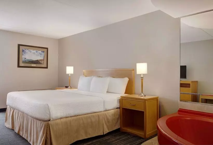 Fotos del hotel Days Inn By Wyndham Niagara Falls Near The Falls:  23