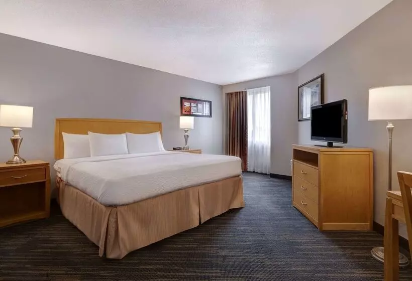 Fotos del hotel Days Inn By Wyndham Niagara Falls Near The Falls:  6