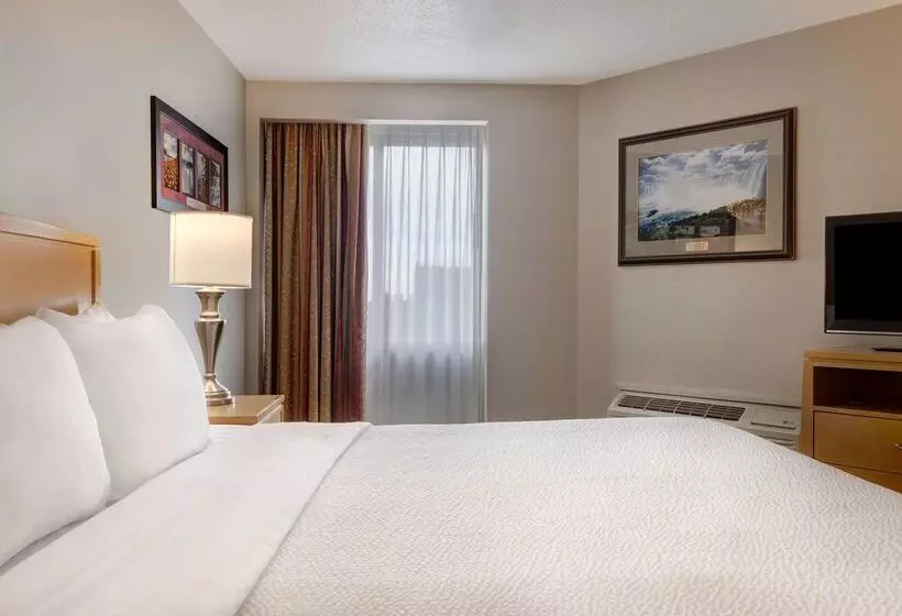Fotos del hotel Days Inn By Wyndham Niagara Falls Near The Falls:  16