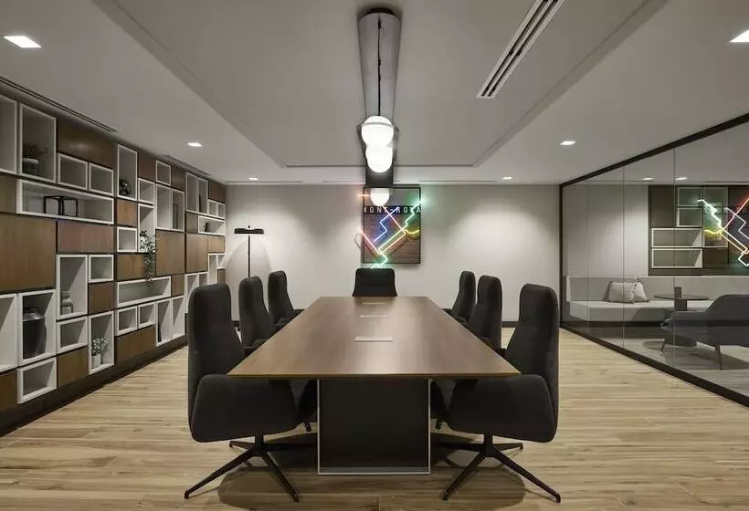 Fotos del hotel Hyatt Place Montreal Downtown:  5