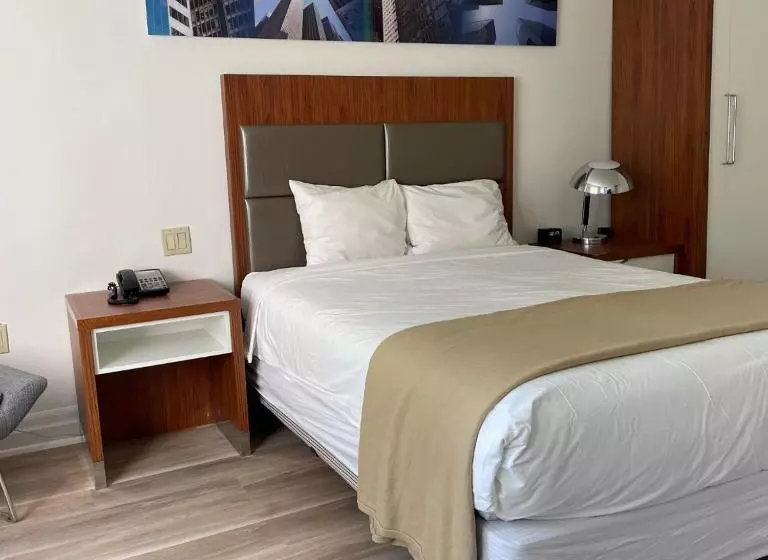 Fotos del hotel Travelodge By Wyndham Niagara Falls Bonaventure:  21