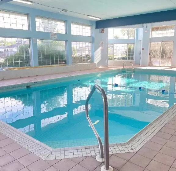 Fotos del hotel Travelodge By Wyndham Niagara Falls Bonaventure:  12