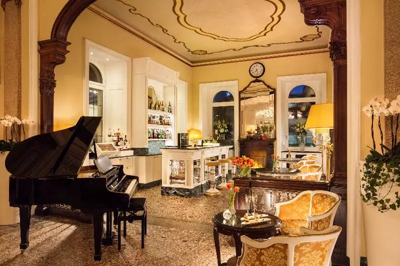 Fotos del hotel Splendide Royal:  9