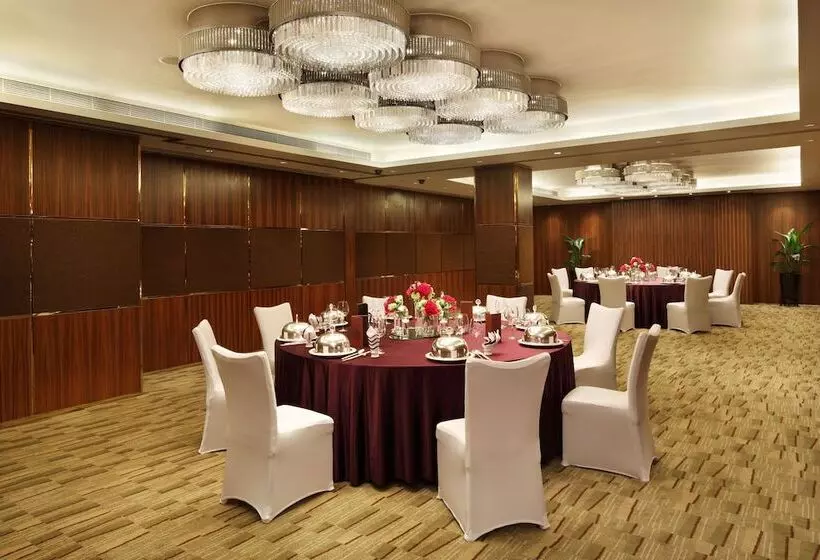 Fotos del hotel Jin Jiang Tower:  7