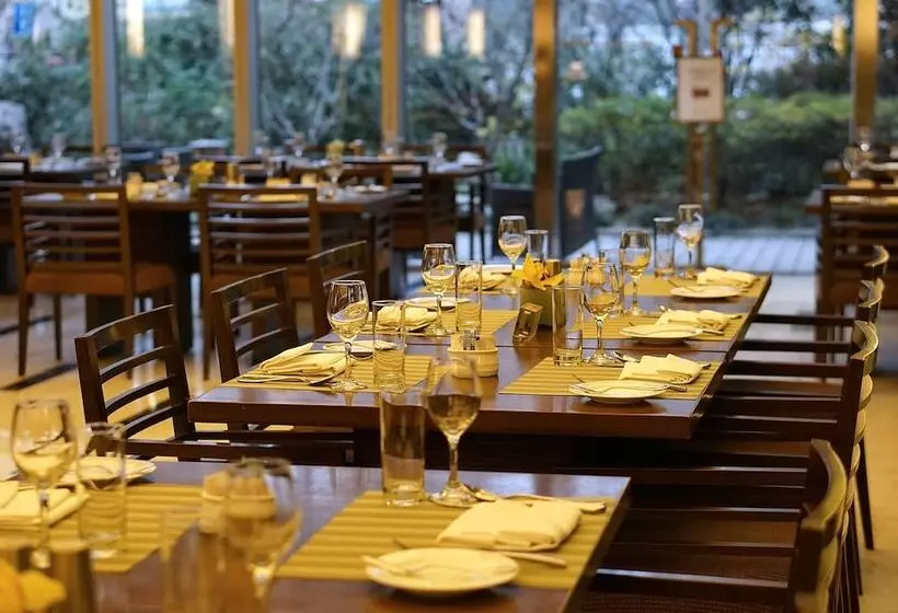 Fotos del hotel Jin Jiang Tower:  12