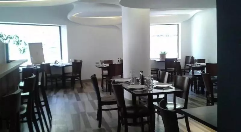 Fotos del hotel Montecarlo Santiago:  3