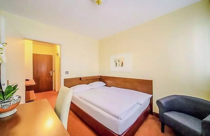 Fotos del hotel Rieker Stuttgart Hauptbahnhof:  22