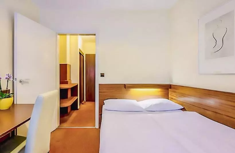 Fotos del hotel Rieker Stuttgart Hauptbahnhof:  20