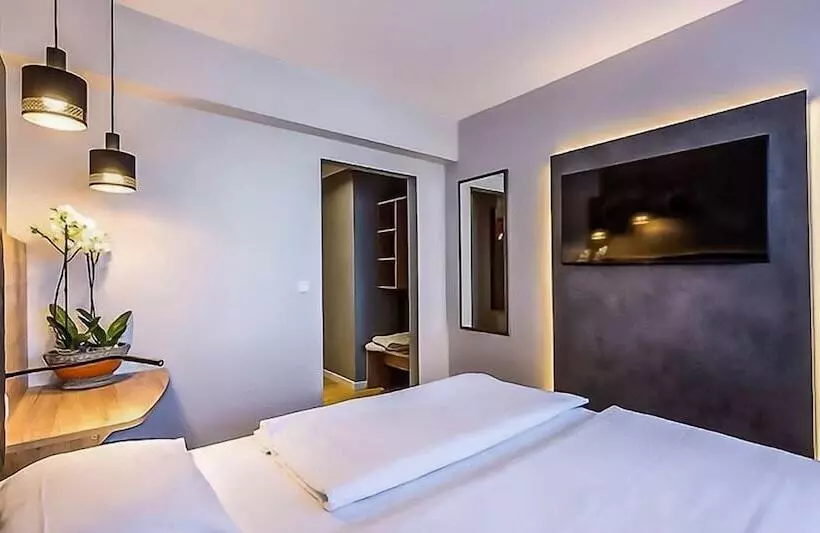 Fotos del hotel Rieker Stuttgart Hauptbahnhof:  12