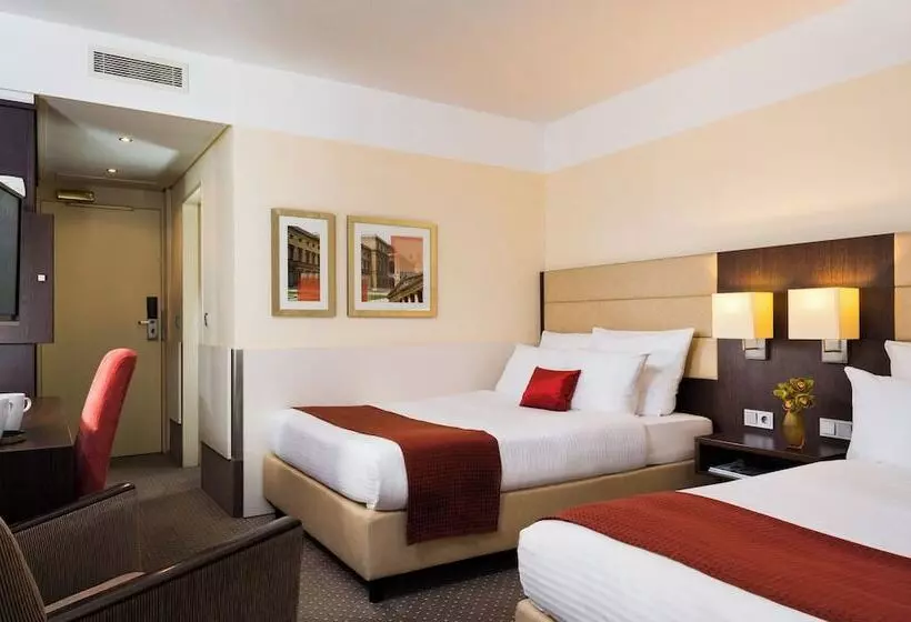 Fotos del hotel Leonardo Hotel Munich Arabellapark:  3