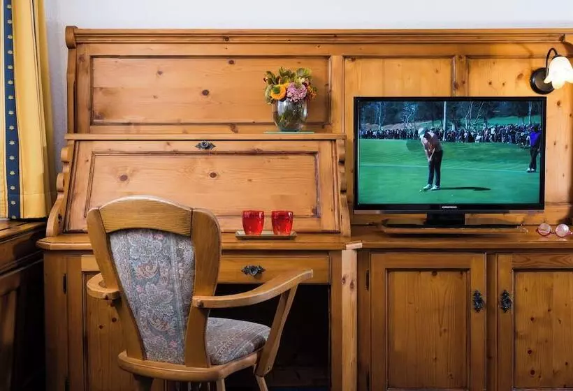 Fotos del hotel Leonardo Hotel Munich Arabellapark:  2