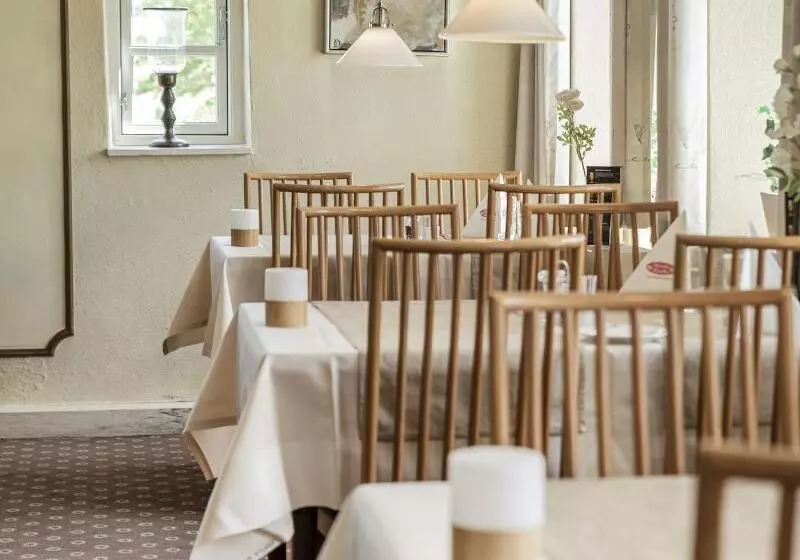 Fotos del hotel Aarslev Kro:  4