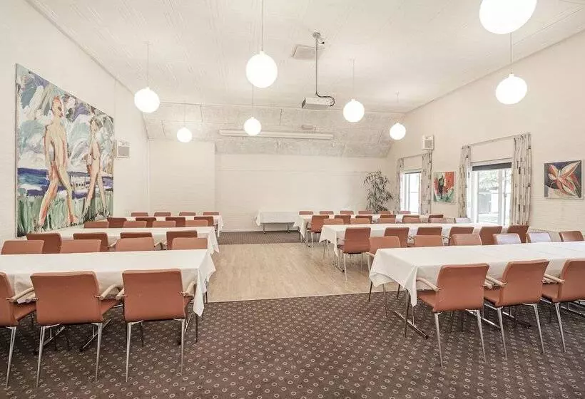Fotos del hotel Aarslev Kro:  13