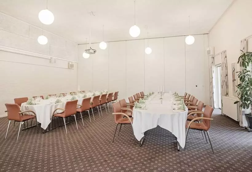 Fotos del hotel Aarslev Kro:  6