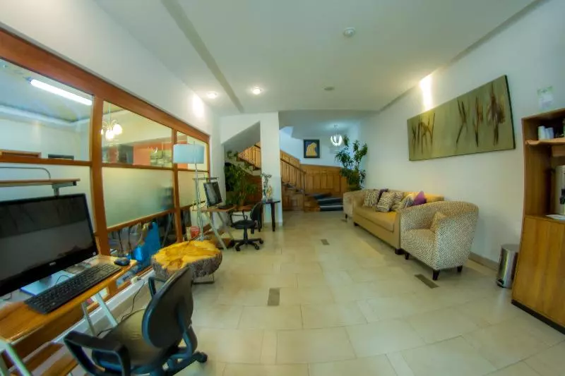 Fotos del hotel Embassy Quito:  11