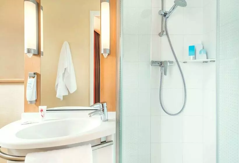 Fotos del hotel Ibis Lyon Part Dieu Les Halles:  5