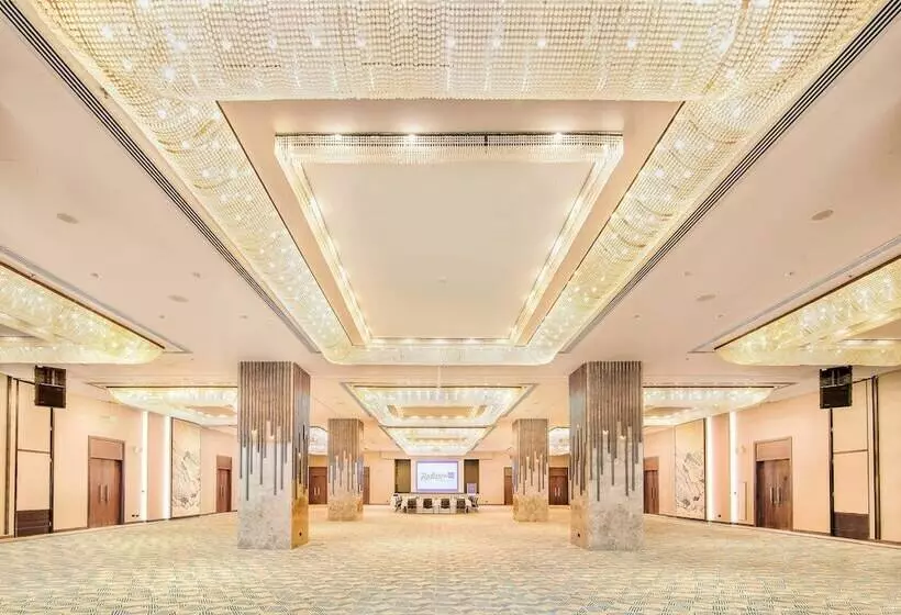 Fotos del hotel Radisson Blu  & Resort, Abu Dhabi Corniche:  3