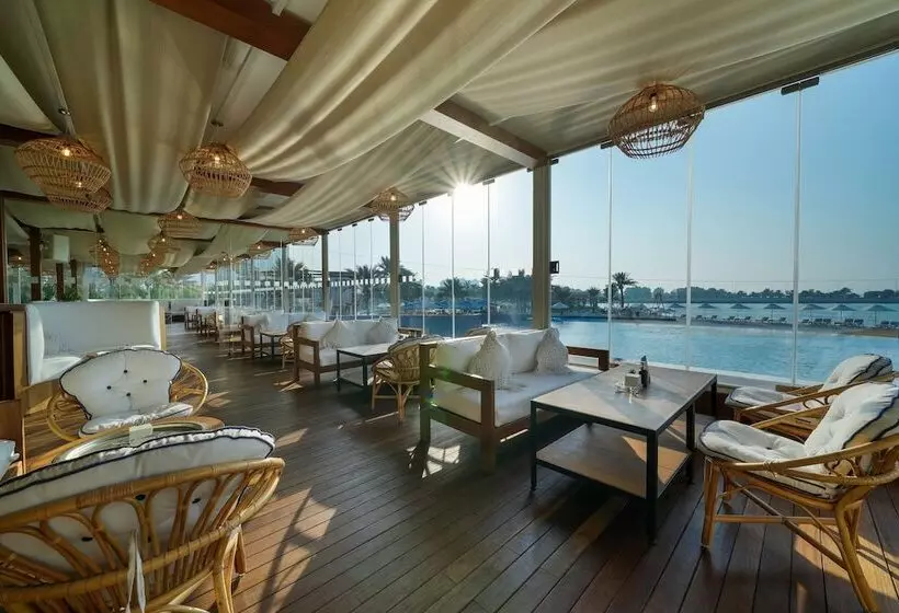 Fotos del hotel Radisson Blu  & Resort, Abu Dhabi Corniche:  8