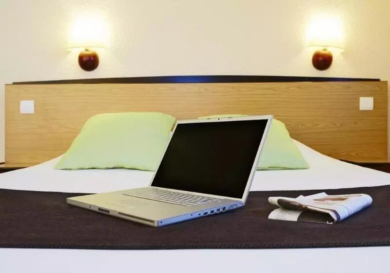 Fotos del hotel Campanile Dijon Centre  Gare:  2