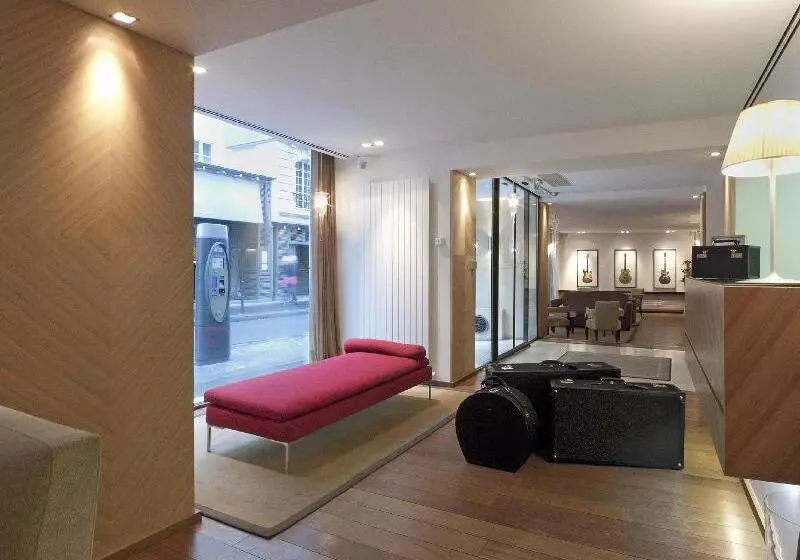 Fotos del hotel Hôtel Le Colisée:  15